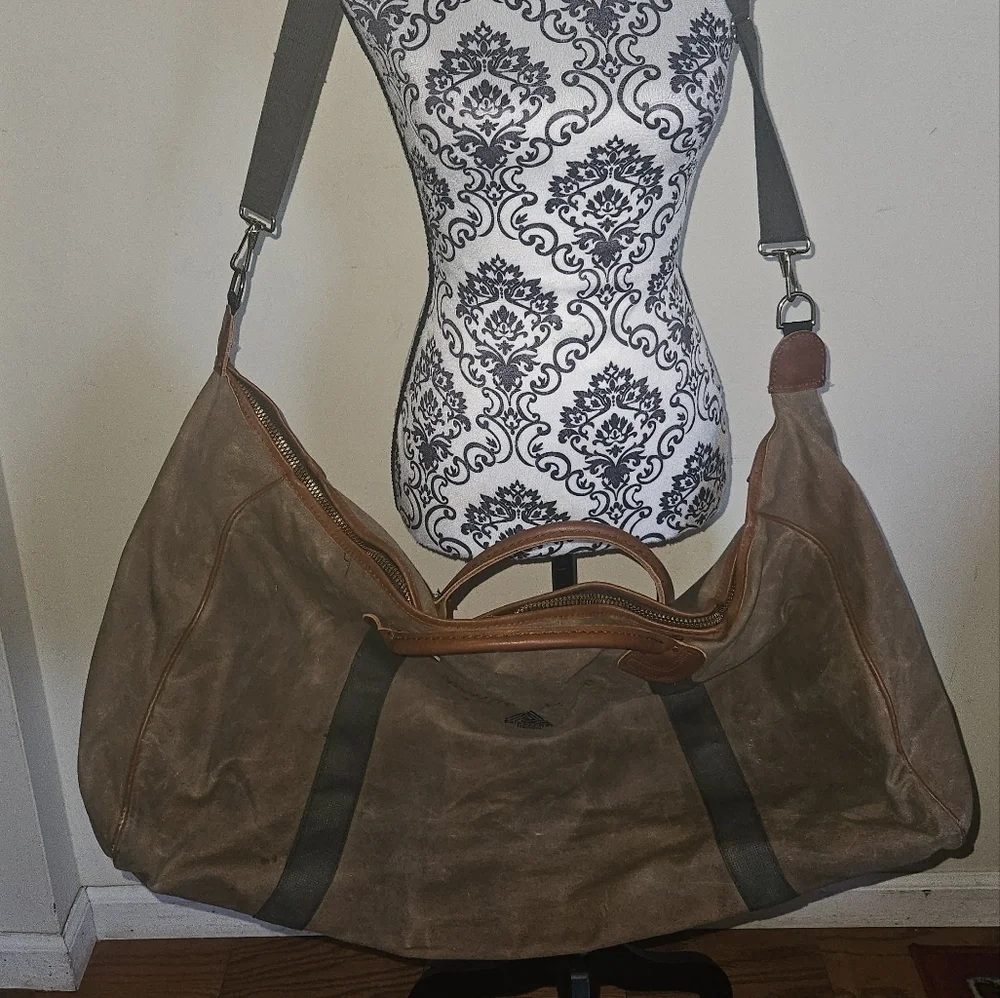 Vintage L.L. Bean XLarge Canvas & Leather Duffle Bag – Green Army